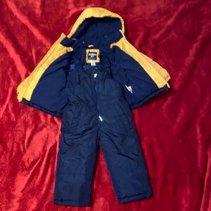 OshKosh B’gosh Boys Winter coat and snow pants (2t)